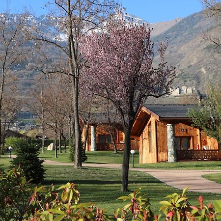 Lazy Bee Camping Village Aosta Bagian luar foto