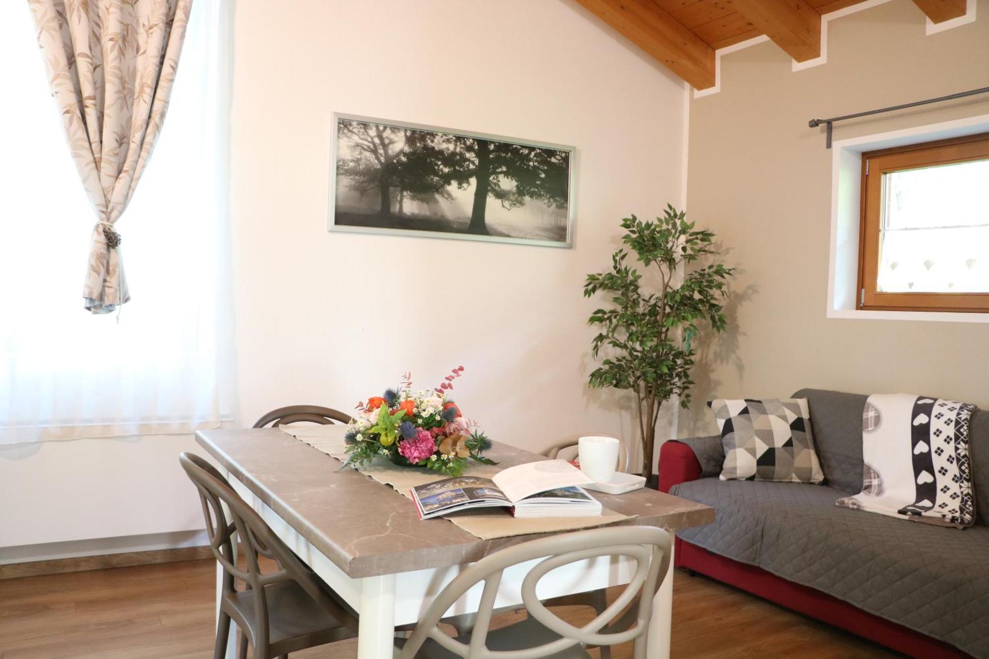 Lazy Bee Camping Village Aosta Bagian luar foto