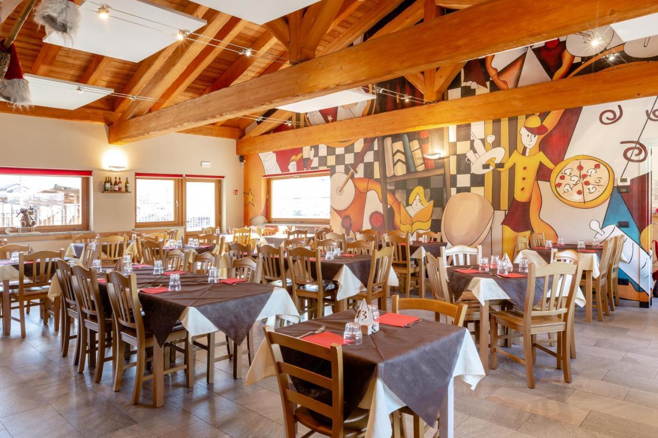 Lazy Bee Camping Village Aosta Bagian luar foto